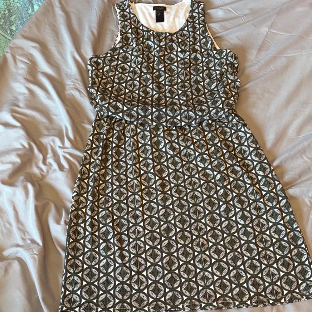 Ann Taylor Factory Black and White Patterned Midi Dress